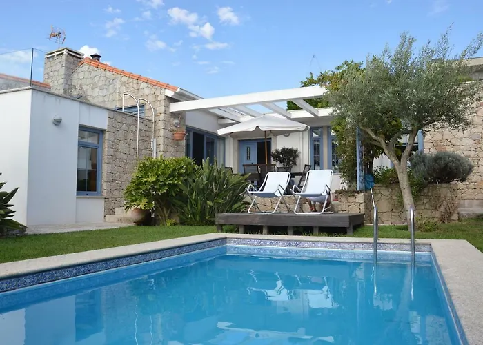 Дом отдыха Homeinland Of Terroso - Privat Pool, Grill & Seaview